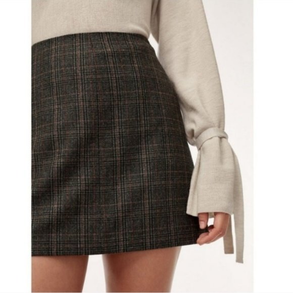 Aritzia Dresses & Skirts - Aritzia Wilfred Essonne Wool-blend Mini Skirt
